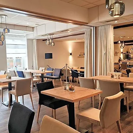 Altes Land Hotel 3*